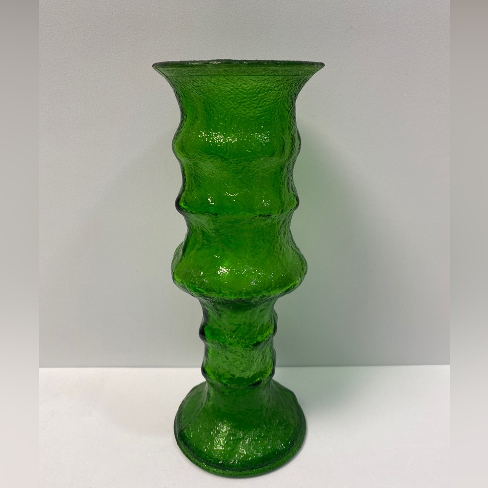 E O Brody Emerald green glass crackle Ice textured Ribbed vase